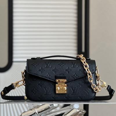 Pochette MetisEAST WEST 手袋 M46595