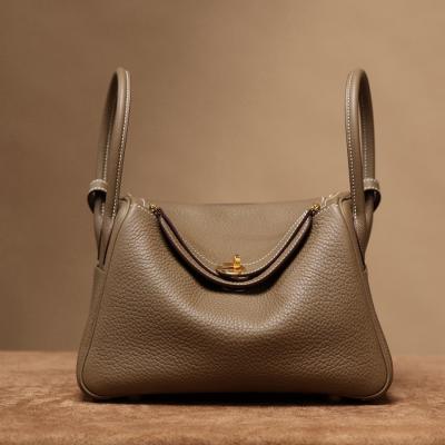 H Lindy 26CM 大象灰金扣