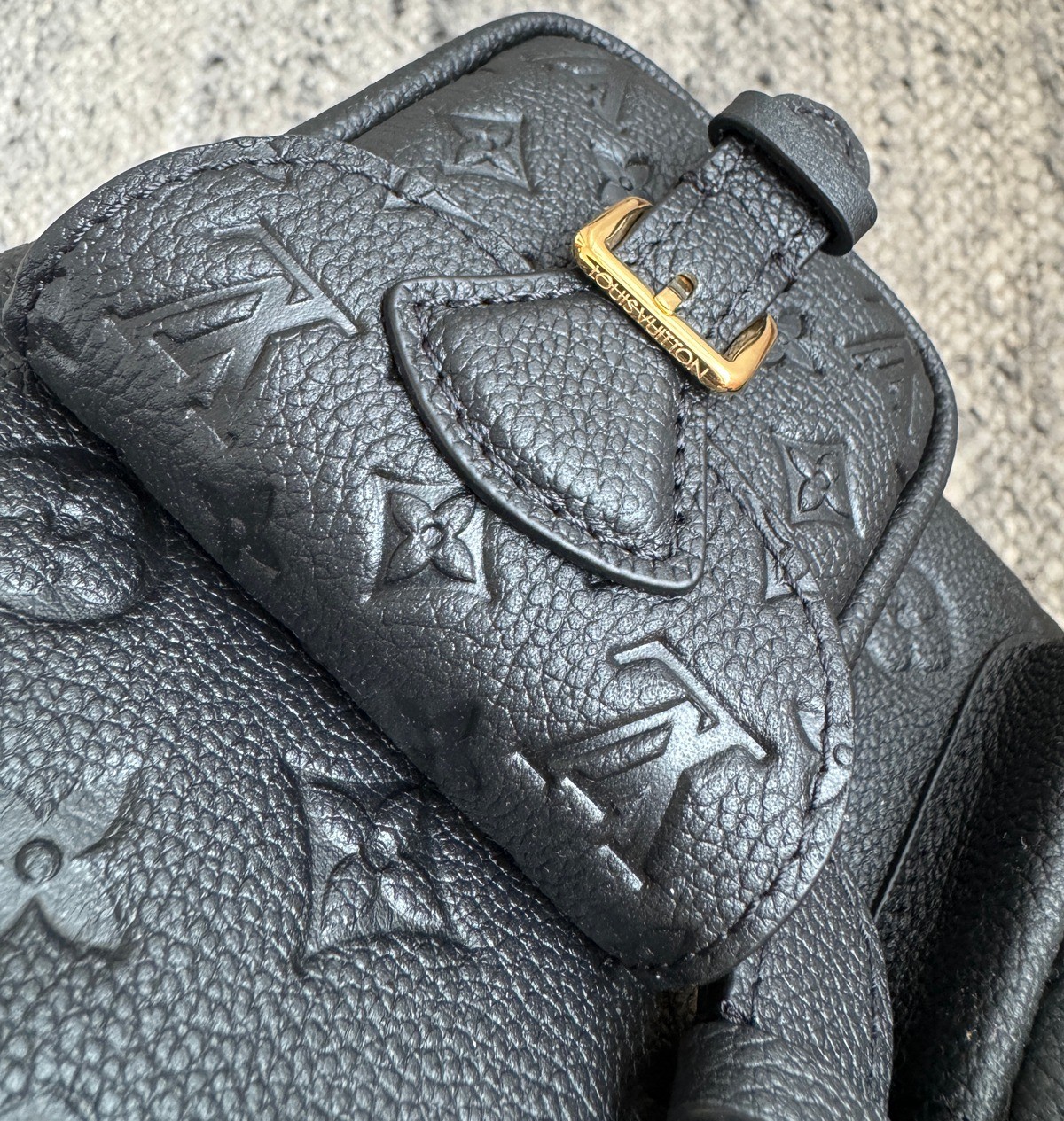 M47072 Backpack雙肩包黑色_20